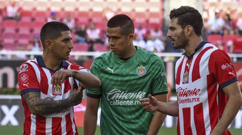 Noticias de Chivas hoy 3 de noviembre: Vega se despide; el precio para fichar a Cortizo