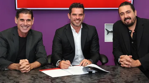 Amaury Vergara le dio una cálida bienvenida a Fernando Gago en redes sociales