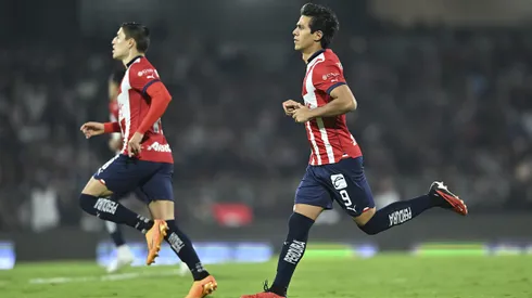 José Juan Macías por fin volvió a jugar con Chivas después de año y medio