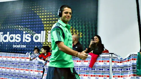 Las extrañas cláusulas en el contrato de Chicharito Hernández con Chivas en el Clausura 2024