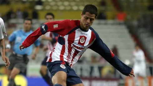 Jugadores de Chivas que perderán su lugar con llegada de Chicharito y refuerzos en 2024