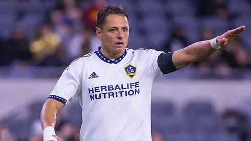 Efraín Juárez advirtió a Chivas sobre el regreso de Chicharito.