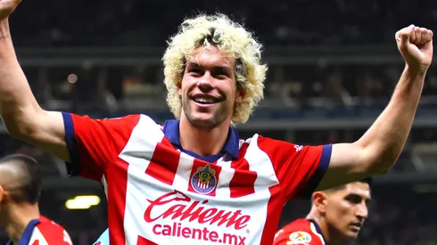 Cowell contó cómo se dio el festejo con el Pocho Guzmán.