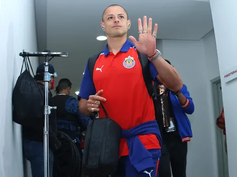 Chicharito Hernández viajó a CDMX por debut del Olimpo United