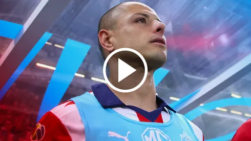 Javier Hernández Balcázar siguió jugada a jugada el partido en el Estadio Akron