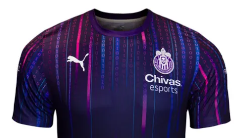 La camiseta la lucieron Beltrán y el Pocho Guzmán.