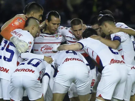 Piden fuera del 11 titular de Chivas a este jugador