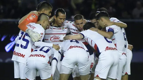 Chivas ha cometido errores defensivos en los últimos dos partidos.