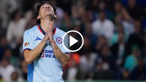 Uriel Antuna falló un gol cantado.