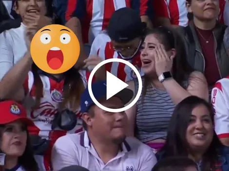 La viral seña de una aficionada en Necaxa