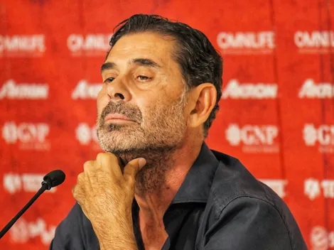 Chivas lo buscó y ahora su club lo blindó con nuevo contrato