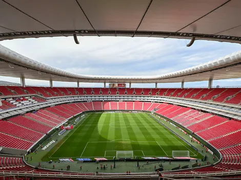 ¿Dónde podría llegar a jugar Chivas si se veta el Estadio Akron?