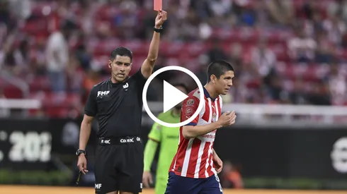Leonardo Sepúlveda fue expulsado tras apenas seis minutos en cancha de su debut en Liga MX