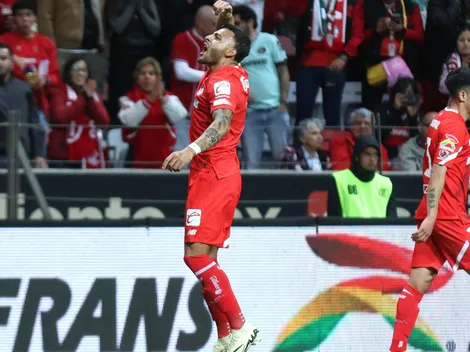 Álvaro Morales se burla de Chivas tras gol de Alexis Vega