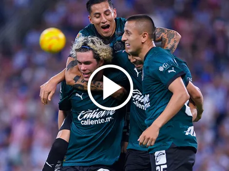 Chivas le gana a Rayados gracias al insólito gol de Héctor Moreno