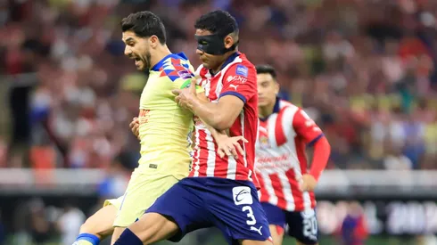 El delantero indicó que Peláez le pidió que se bajara el sueldo.