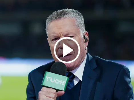 Peláez se lanza contra Chicharito por ir a la playa