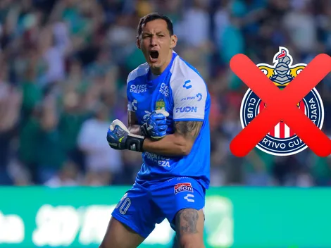 Rodolfo Cota, molesto con Chivas por Miguel Jiménez