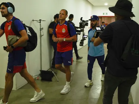 Chicharito será titular con Chivas casi 14 años después