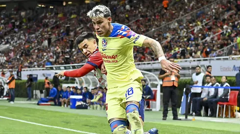 Chicote se reencontró con sus excompañeros en Chivas vs. América.