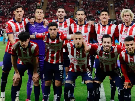 Las alineaciones de Chivas y América