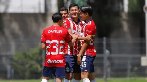 Diego Latorre anotó su primer doblete con Chivas en un Clásico Nacional al América en Verde Valle