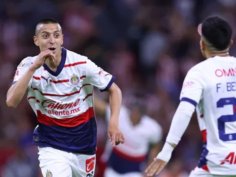 Leyenda de Chivas se deshace en elogios para Piojo Alvarado