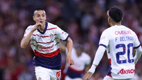 Piojo Alvarado celebra su golazo ante Atlas.
