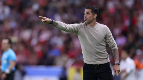 Fernando Gago vivió con intensidad el Chivas 1-0 Atlas.