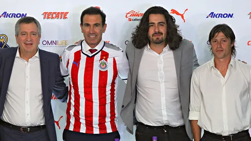 Gabriel de Anda el día de su presentación con Chivas.