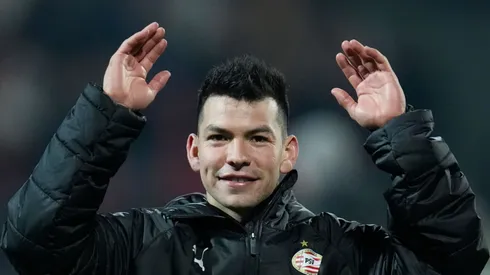 Hirving Lozano es campeón con PSV pero no deja de pensar en Chivas.