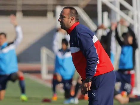 Chivas Femenil presentó a Joaquín Moreno y la afición dejó recado