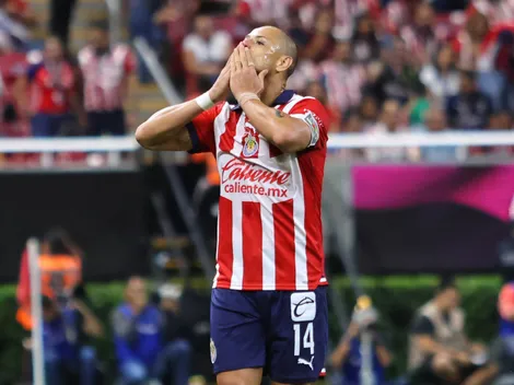 Chivas superó a Querétaro por 2-0 y así reaccionó Chicharito Hernández