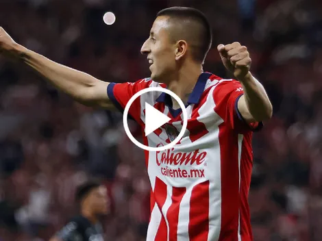 GOLAZO del Piojo Alvarado para que Chivas supere a Querétaro
