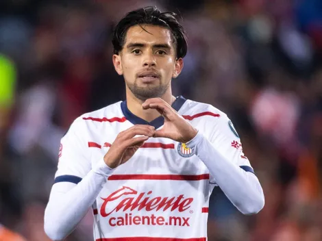 Marín se gana a la afición de Chivas