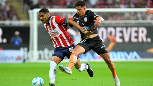 Alineaciones de Chivas vs. Pachuca.