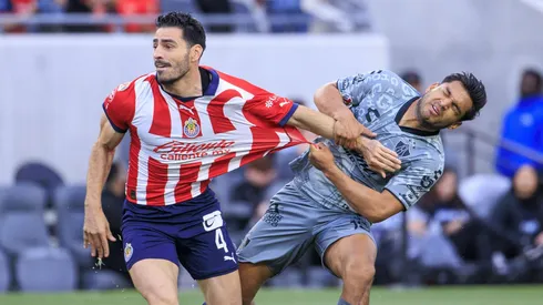 Pollo Briseño perdió la titularidad en el partido ante Puebla.
