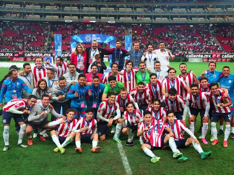 Canteranos salieron de Chivas por falta de minutos y están cepillados en su nuevo club