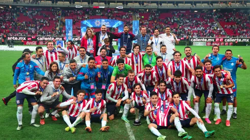 Canteranos salieron de Chivas por falta de minutos y están cepillados en su nuevo club