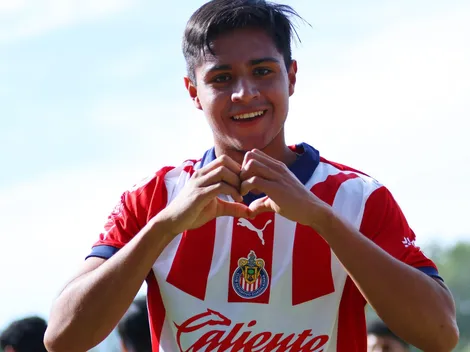 Canterano de Atlas, debutó con Cruz Azul y ya brilla con Chivas