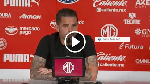 Gago se apreció incómodo ante los nervios del comunicador