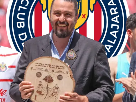 Amaury Vergara sorprendió a aficionados de Chivas al alentar a otro equipo