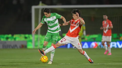 Diego Campillo limitó a otro exrojiblanco: Alan Cervantes, en el mediocampo de este compromiso de la Jornada 13