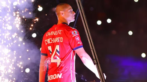 El Chicharito está de fiesta.