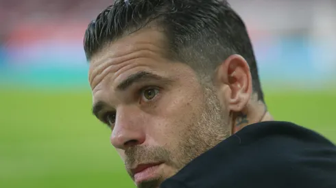 ¿Fernando Gago podría salir de Chivas tras la partida de Fernando Hierro?