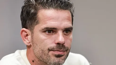 Fernando Gago citó a José Juan Macías a la pretemporada de Chivas.