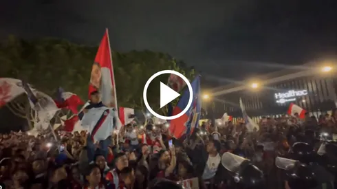 No todos los jugadores rojiblancos se dieron cita afuera del hotel.