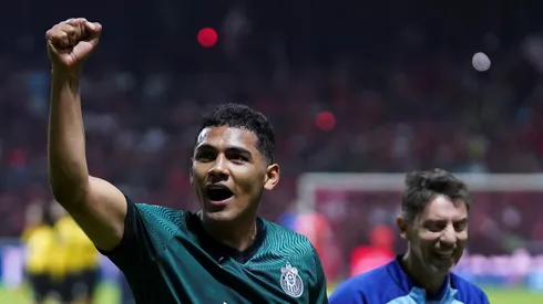 Tiba Sepúlveda todavía no renueva con Chivas.