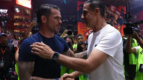 Renato Paiva felicitó a Fernando Gago.
