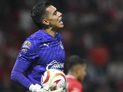Tala Rangel se luce en Chivas vs. Toluca y afición estalló contra Gago